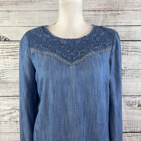 Talbots Blouse Top size Small Denim Chambray Tencel Lace Boho Peasant Modest - Picture 2 of 10